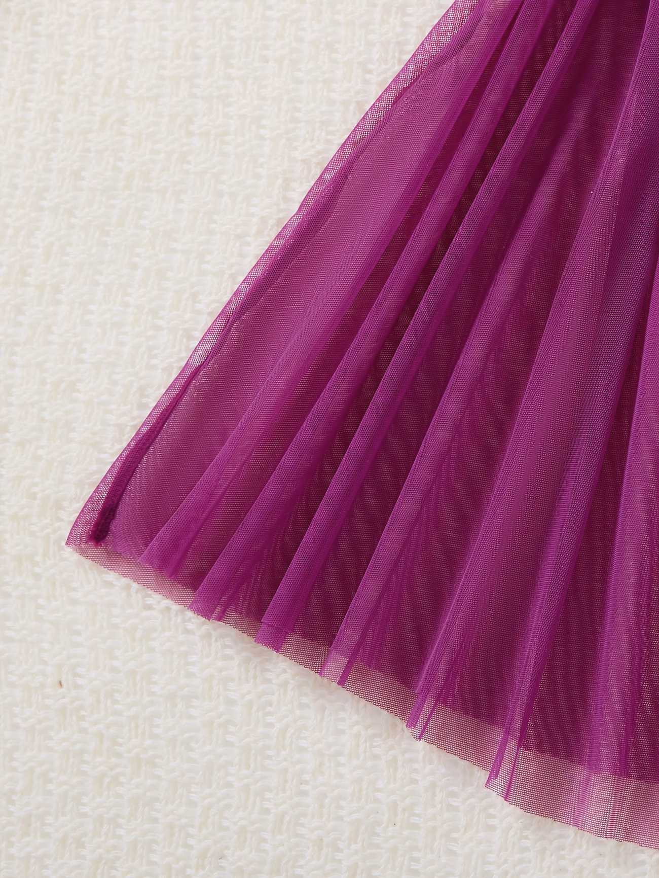 Camisón corto sexy morado, vestido de lencería sexy transparente con bajo en A, espalda descubierta con corte en V profundo, tirantes finos, bordado de rosas en encaje, ropa de noche sexy y atractiva